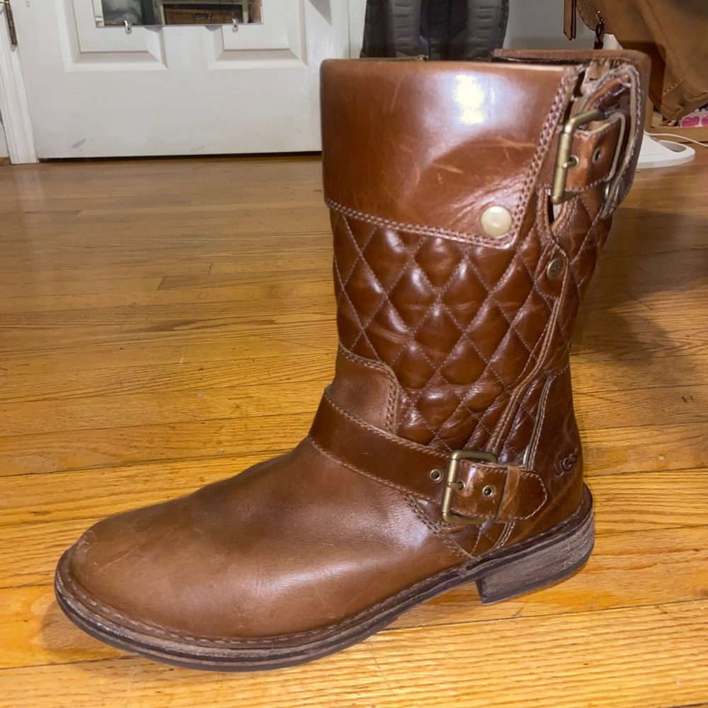 Brown ugg leather boots
